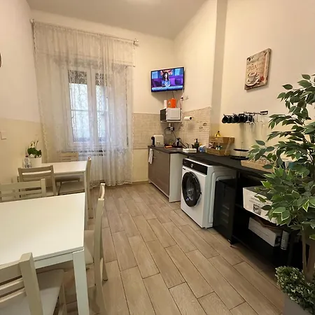 Hello Bed & Breakfast